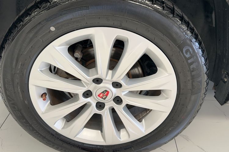 Used Roewe RX5 2018 20T Two-Wheel Drive Manual Flagship Edition Exterior 5