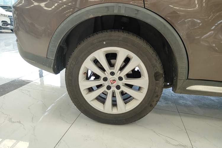 Used Roewe RX5 2018 20T Two-Wheel Drive Manual Flagship Edition Exterior 5