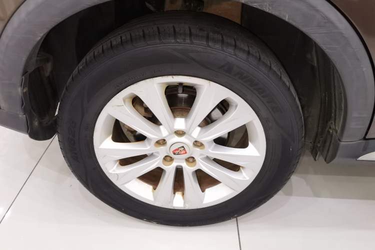 Used Roewe RX5 2018 20T Two-Wheel Drive Automatic Flagship Edition Exterior 5