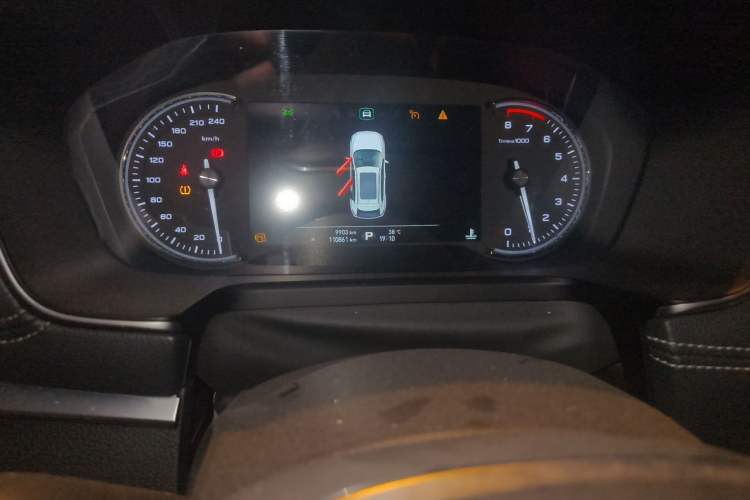 Used Roewe RX5 2018 20T Two-Wheel Drive Automatic Internet Smart Luxury Edition Instrument Cluster