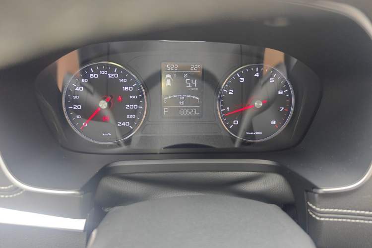 Used Roewe RX5 2018 20T Two-Wheel Drive Automatic Internet Smart Edition Instrument Cluster