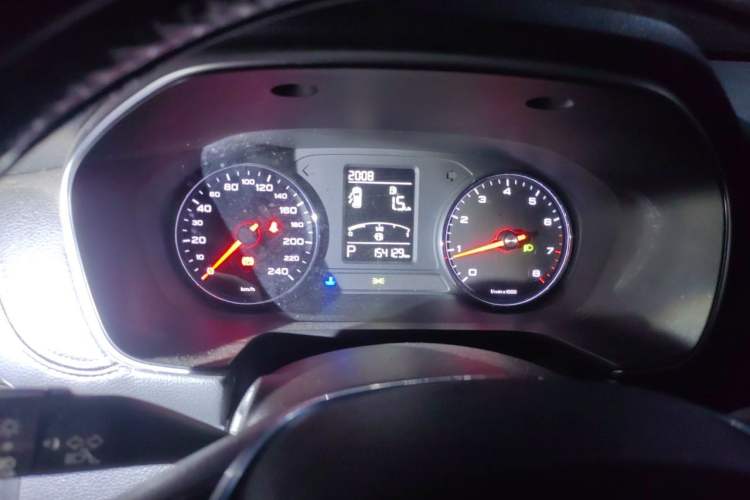 Used Roewe RX5 2018 20T Two-Wheel Drive Automatic Flagship Edition Instrument Cluster