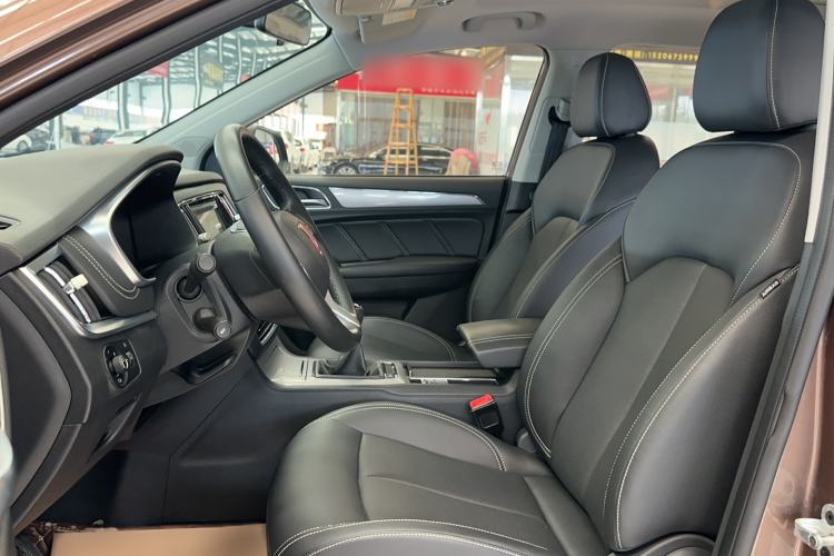 Used Roewe RX5 2018 20T Two-Wheel Drive Manual Flagship Edition Interior 6