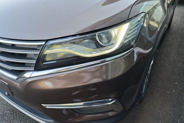 Used Roewe RX5 2018 20T Two-Wheel Drive Manual Flagship Edition Left Front Headlight