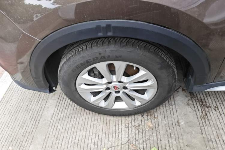 Used Roewe RX5 2018 20T Two-Wheel Drive Automatic Internet Smart Edition Left Front Wheel Hub