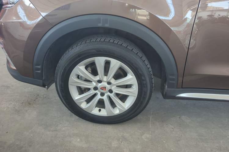 Used Roewe RX5 2018 20T Two-Wheel Drive Automatic Flagship Edition Left Front Wheel Hub