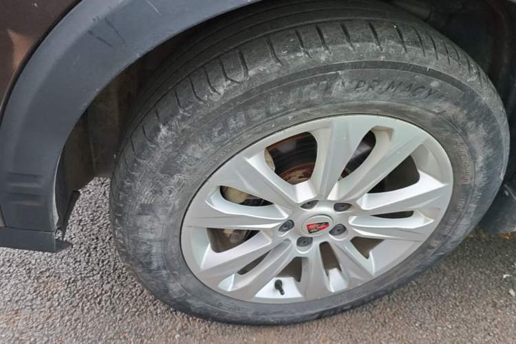 Used Roewe RX5 2018 20T Two-Wheel Drive Manual Flagship Edition Left Front Wheel Hub
