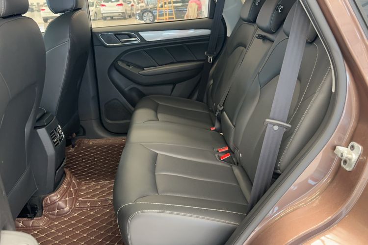 Used Roewe RX5 2018 20T Two-Wheel Drive Manual Flagship Edition Left Rear Seat