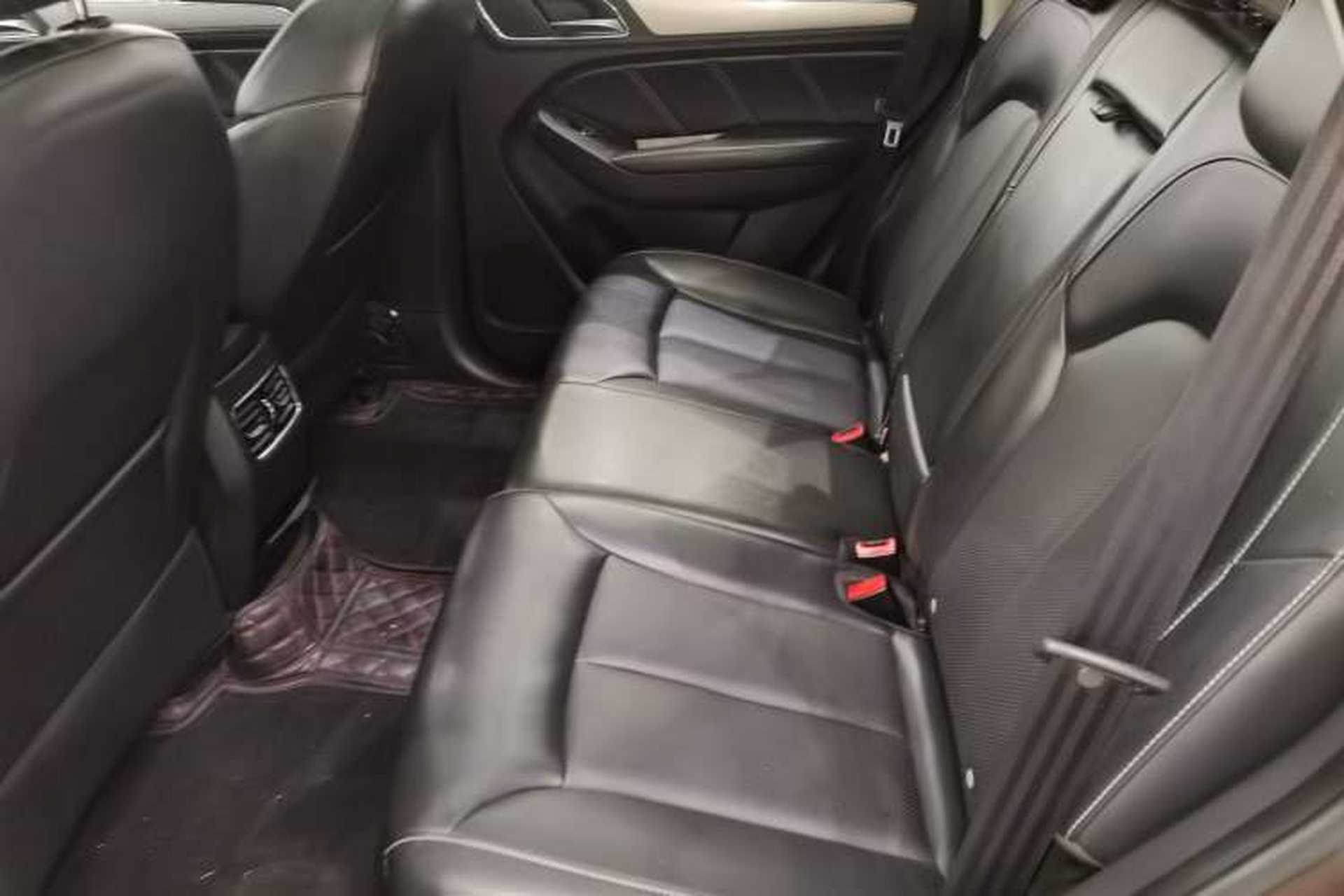 Used Roewe RX5 2018 20T Two-Wheel Drive Automatic Flagship Edition Left Rear Seat