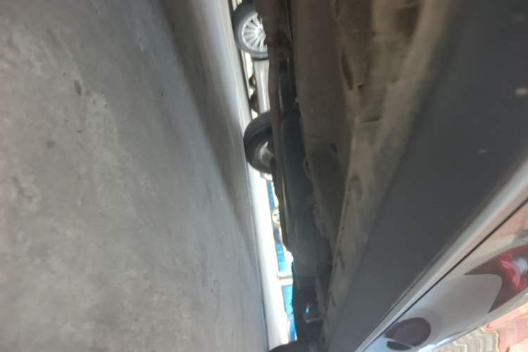 Used Roewe RX5 2018 20T Two-Wheel Drive Automatic Flagship Edition Left Side Sill