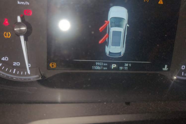Used Roewe RX5 2018 20T Two-Wheel Drive Automatic Internet Smart Luxury Edition Odometer Close Up