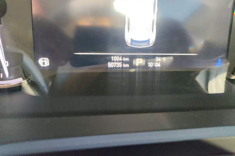 Used Roewe RX5 2018 20T Two-Wheel Drive Automatic Internet Smart Luxury Edition Odometer Close Up