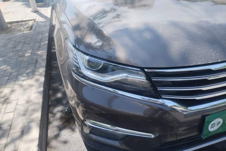 Used Roewe RX5 2018 20T Two-Wheel Drive Automatic Internet Smart Edition Right Front Headlight