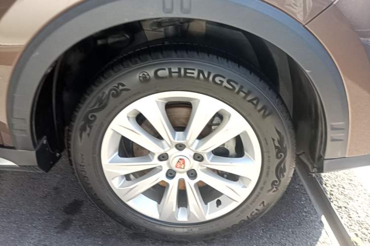 Used Roewe RX5 2018 20T Two-Wheel Drive Manual Flagship Edition Right Front Wheel Hub