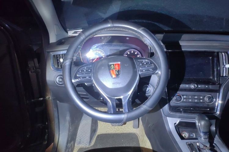 Used Roewe RX5 2018 20T Two-Wheel Drive Automatic Flagship Edition Steering Wheel