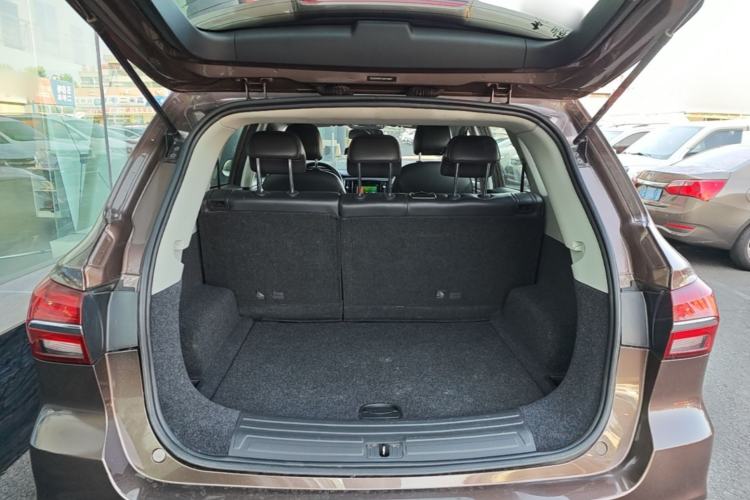 Used Roewe RX5 2018 20T Two-Wheel Drive Manual Flagship Edition Trunk