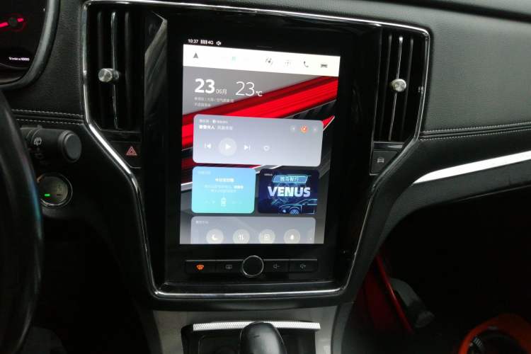 Used Roewe RX5 2018 20T Two-Wheel Drive Automatic Internet Smart Edition Audio And AC Panel
