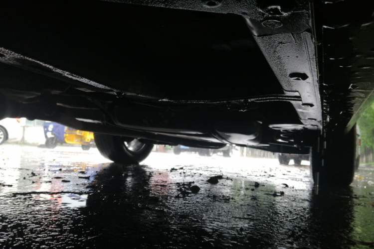 Used Roewe RX5 2018 20T Two-Wheel Drive Automatic Internet Smart Edition Chassis Front Left