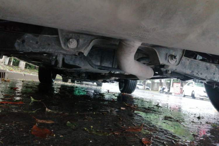Used Roewe RX5 2018 20T Two-Wheel Drive Automatic Internet Smart Edition Chassis Rear