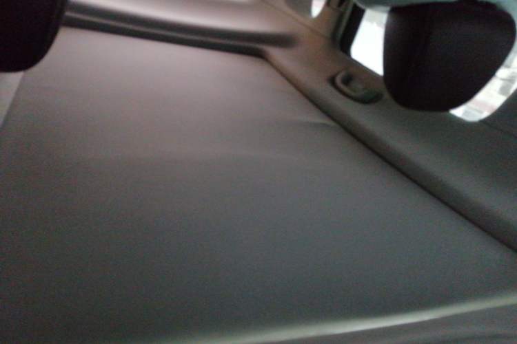 Used Roewe RX5 2018 20T Two-Wheel Drive Automatic Internet Smart Edition Headliner