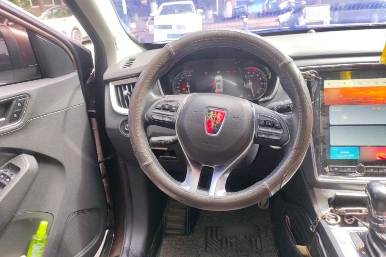 Used Roewe RX5 2018 20T Two-Wheel Drive Automatic Internet Smart Luxury Edition Steering Wheel