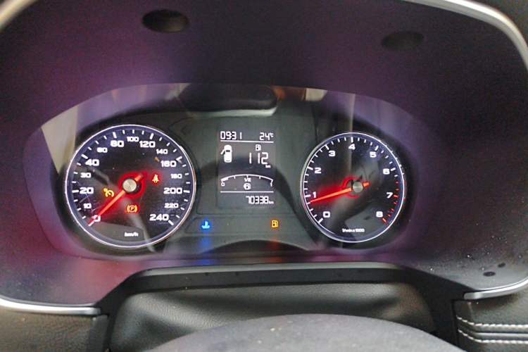 Used Roewe RX5 2018 20T Two-Wheel Drive Manual Internet Elite Edition Instrument Cluster