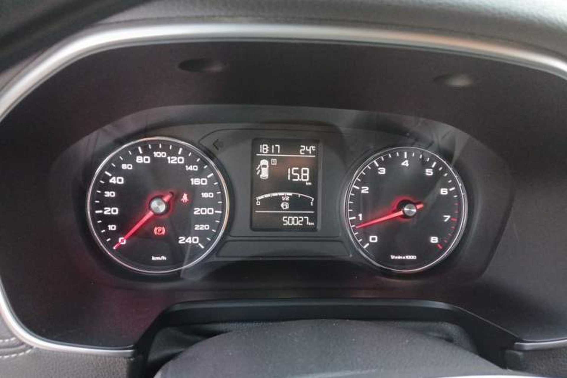Used Roewe RX5 2018 20T Two-Wheel Drive Manual Internet Smart Edition Instrument Cluster