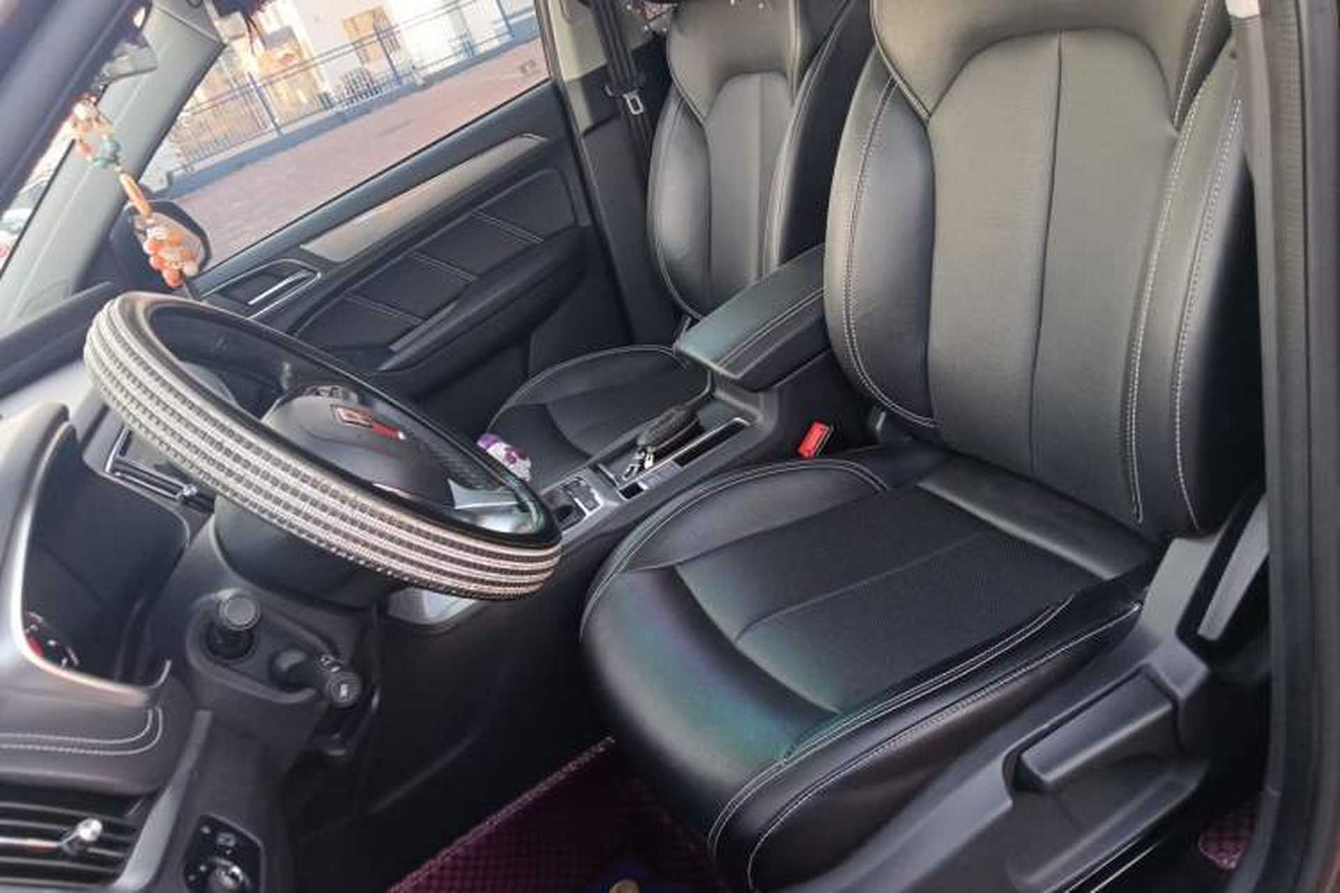 Used Roewe RX5 2018 20T Two-Wheel Drive Manual Internet Smart Edition Left Front Seat