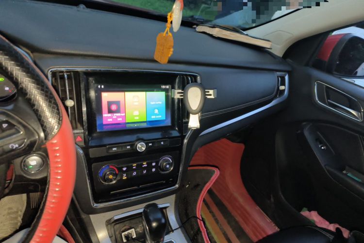 Used Roewe RX5 2018 20T Two-Wheel Drive Automatic Flagship Edition Audio And AC Panel