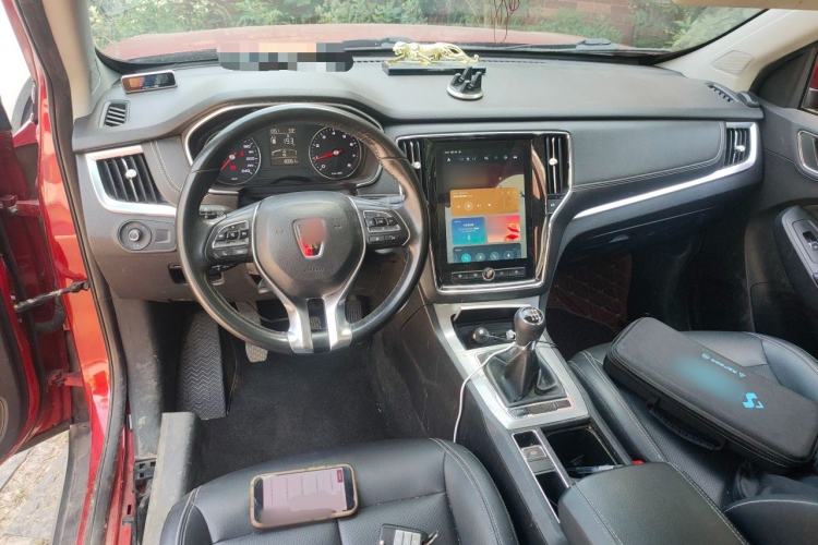 Used Roewe RX5 2018 20T Two-Wheel Drive Manual Internet Smart Edition Center Console