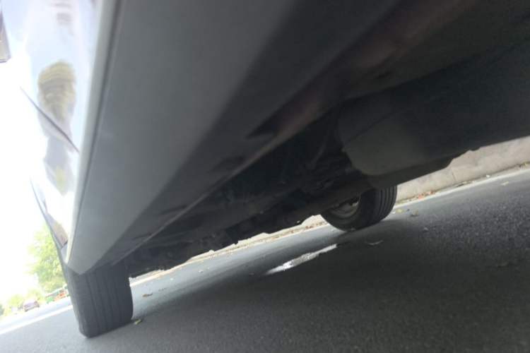 Used Roewe RX5 2018 20T Two-Wheel Drive Manual Flagship Edition Chassis Rear Left