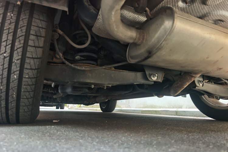 Used Roewe RX5 2018 20T Two-Wheel Drive Automatic Internet Smart Edition Chassis Rear Left