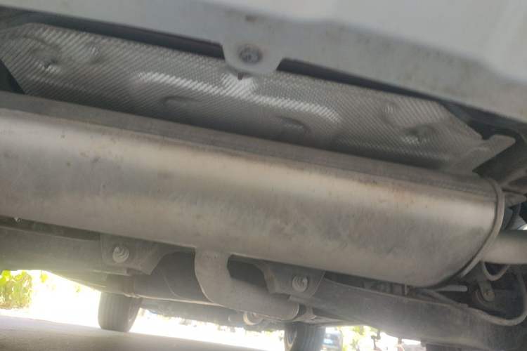 Used Roewe RX5 2018 20T Two-Wheel Drive Manual Internet Smart Edition Chassis Rear