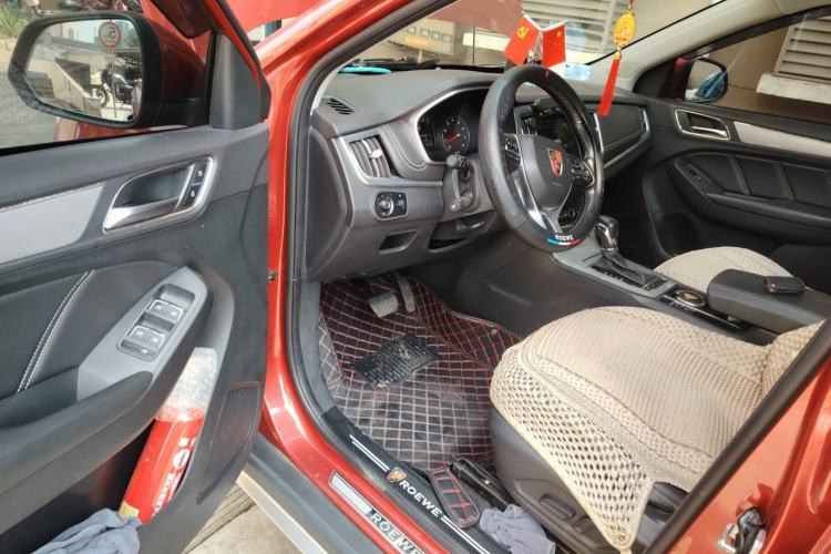 Used Roewe RX5 2018 20T Two-Wheel Drive Automatic Flagship Edition Driver Seat