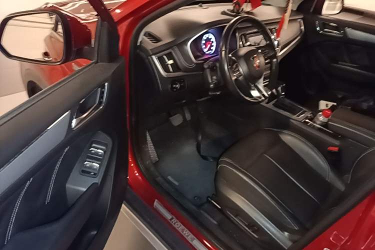 Used Roewe RX5 2018 20T Two-Wheel Drive Automatic Flagship Edition Driver Seat