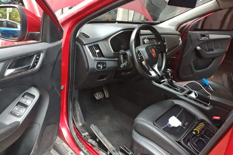Used Roewe RX5 2018 30T Two-Wheel Drive Automatic Internet Platinum Edition Driver Seat