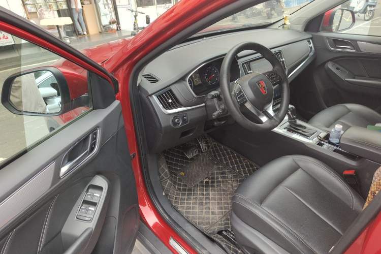 Used Roewe RX5 2018 20T Two-Wheel Drive Automatic Internet Smart Edition Driver Seat