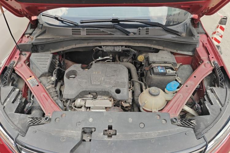 Used Roewe RX5 2018 20T Two-Wheel Drive Automatic Internet Smart Edition Engine Bay