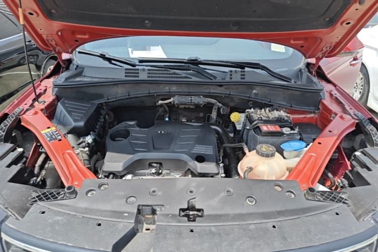 Used Roewe RX5 2018 20T Two-Wheel Drive Automatic Internet Smart Edition Engine Bay