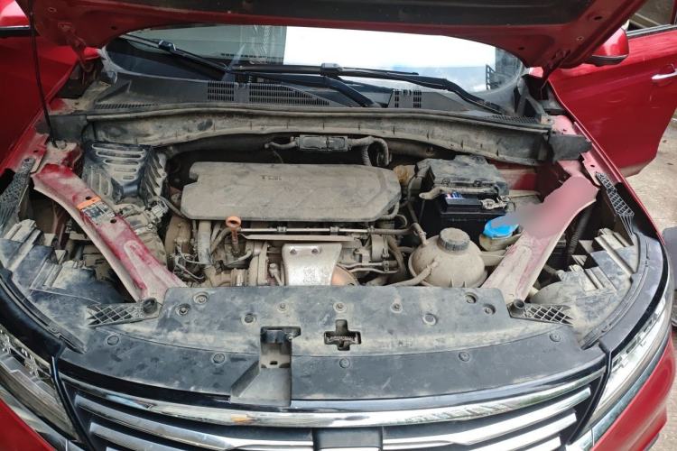 Used Roewe RX5 2018 30T Two-Wheel Drive Automatic Internet Platinum Edition Engine Bay