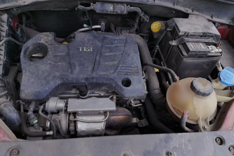 Used Roewe RX5 2018 20T Two-Wheel Drive Automatic Internet Smart Edition Engine Bay