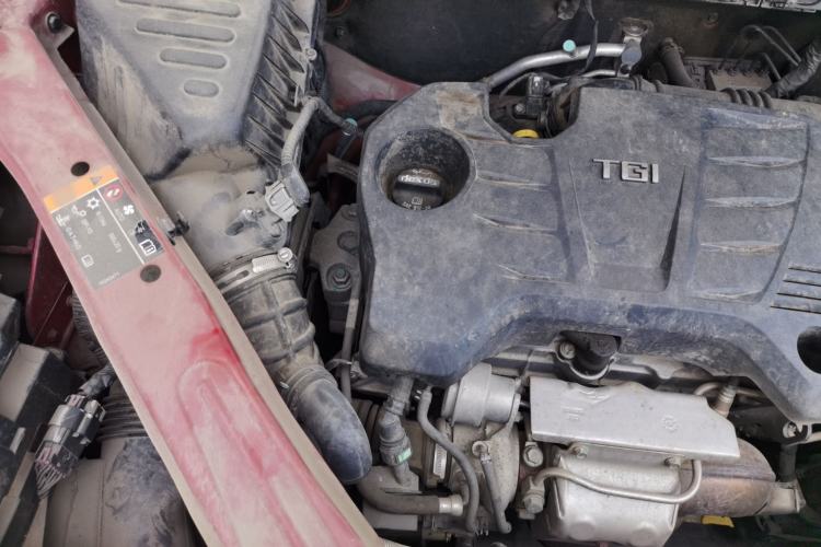 Used Roewe RX5 2018 20T Two-Wheel Drive Automatic Internet Smart Edition Engine Bay Right
