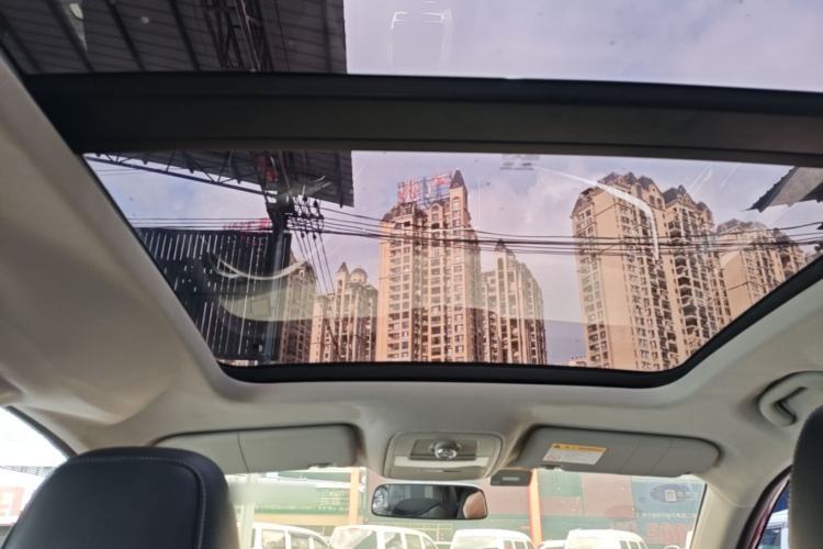 Used Roewe RX5 2018 20T Two-Wheel Drive Manual Internet Smart Edition Headliner