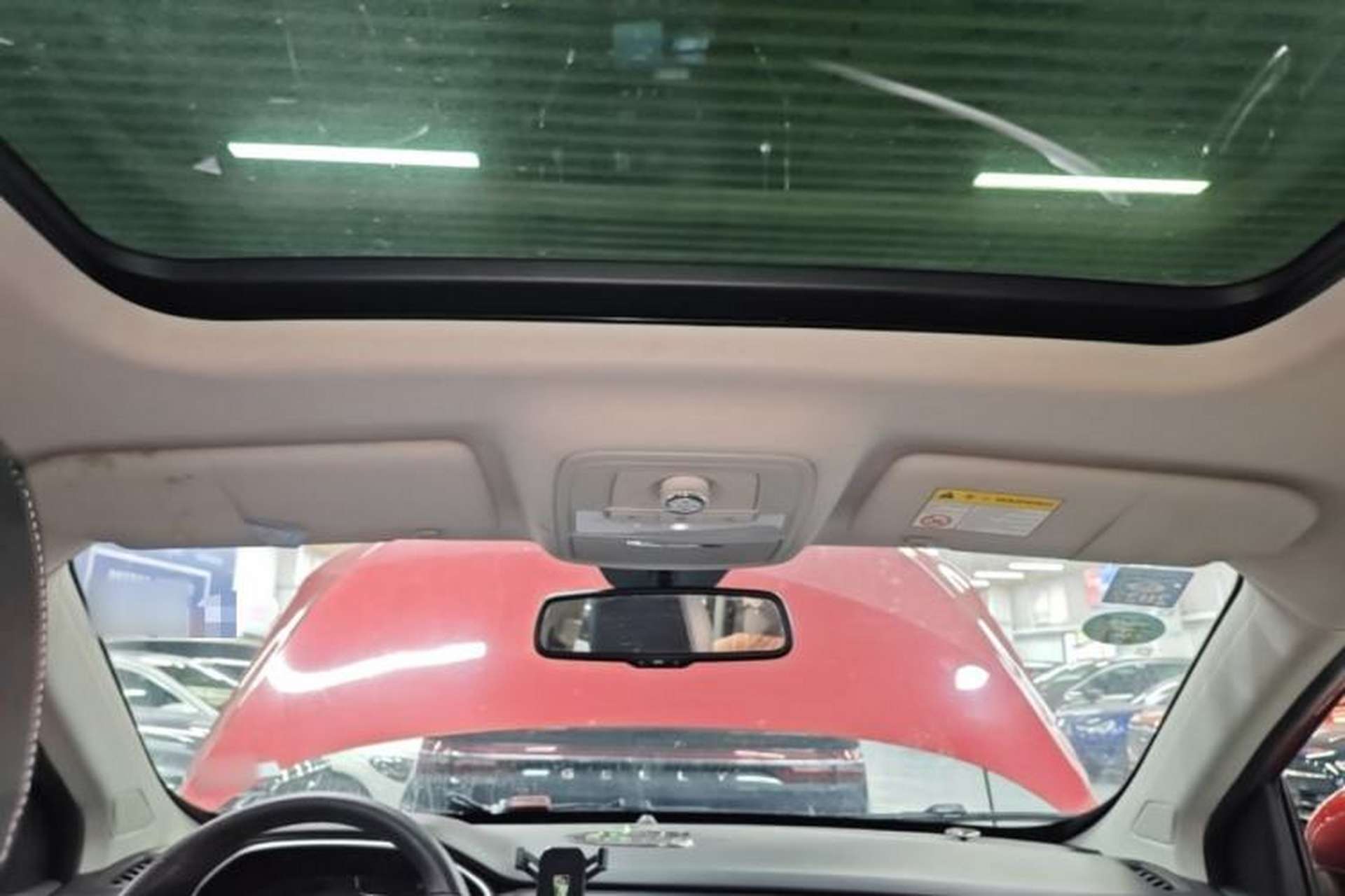Used Roewe RX5 2018 30T Two-Wheel Drive Automatic Internet Smart Edition Headliner