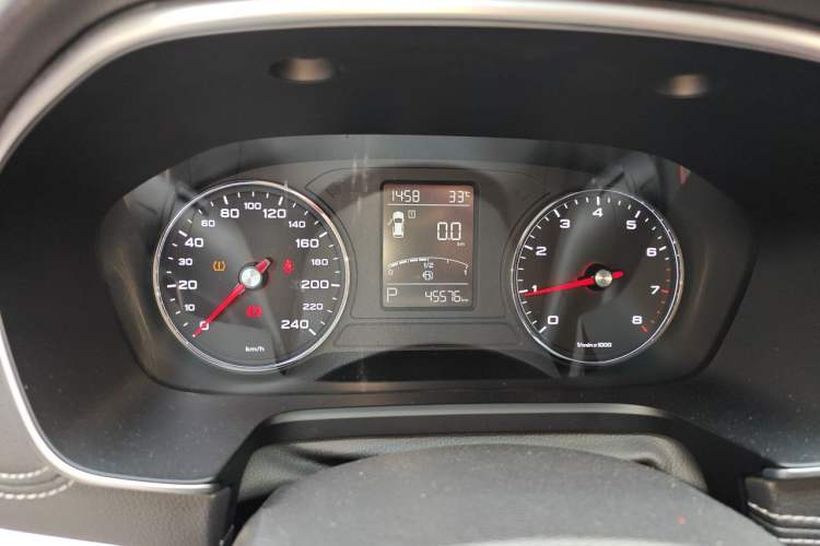 Used Roewe RX5 2018 20T Two-Wheel Drive Automatic Internet Smart Edition Instrument Cluster