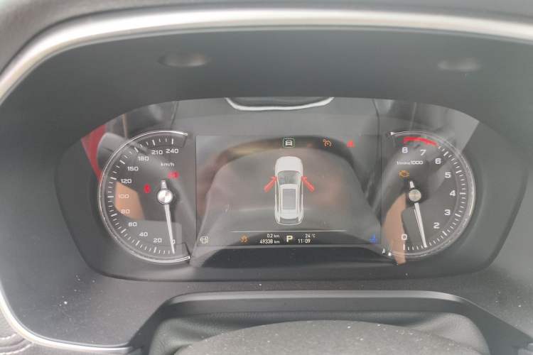 Used Roewe RX5 2018 30T Two-Wheel Drive Automatic Internet Platinum Edition Instrument Cluster