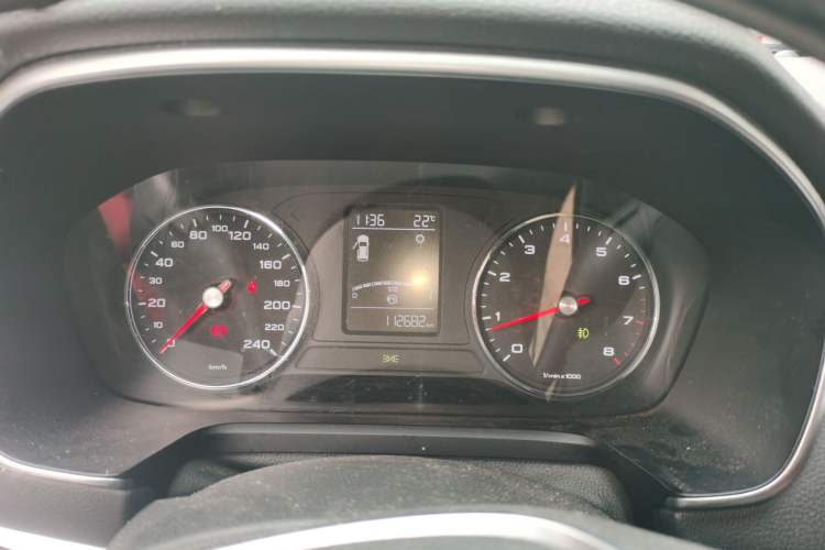 Used Roewe RX5 2018 20T Two-Wheel Drive Manual Internet Smart Edition Instrument Cluster
