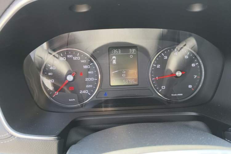 Used Roewe RX5 2018 20T Two-Wheel Drive Automatic Internet Smart Edition Instrument Cluster