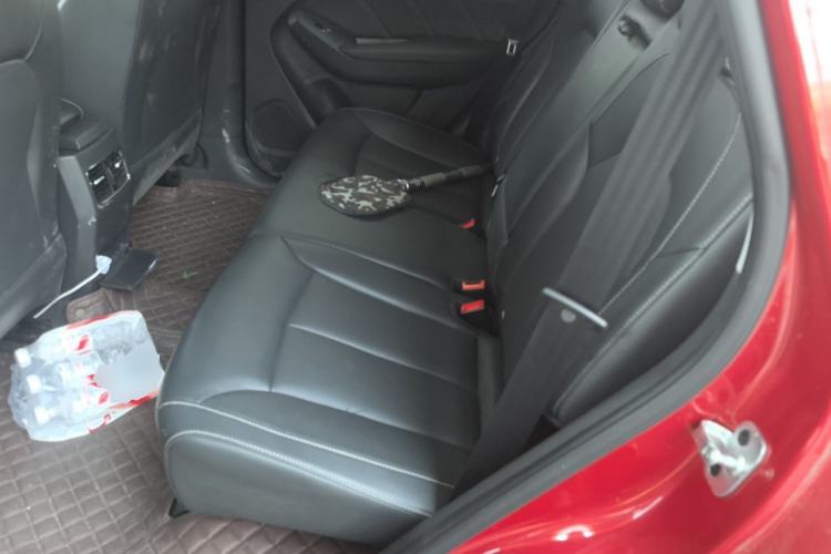 Used Roewe RX5 2018 20T Two-Wheel Drive Manual Flagship Edition Left Rear Seat