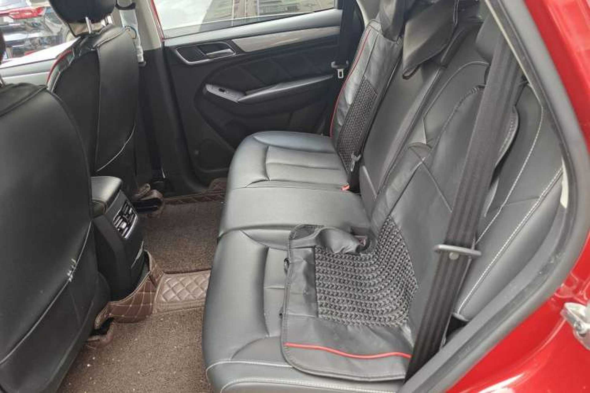 Used Roewe RX5 2018 20T Two-Wheel Drive Automatic Internet Smart Edition Left Rear Seat